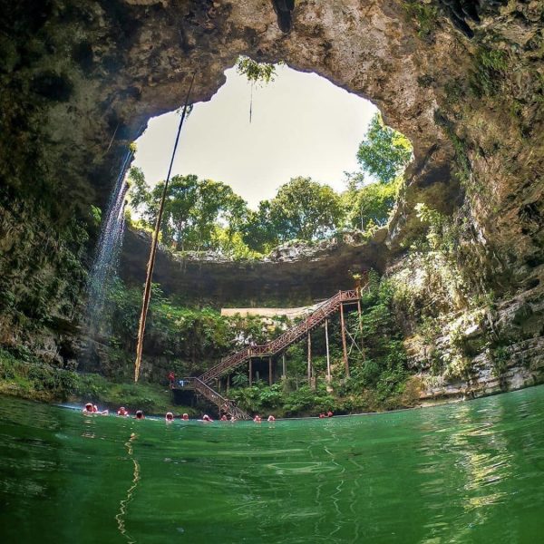 Cenote Chichen Itza tour